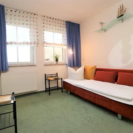 Birkenhof App 30, Piratenlager