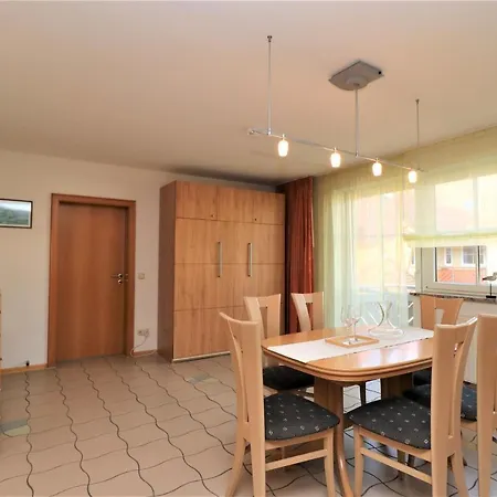 Birkenhof App 30, Piratenlager